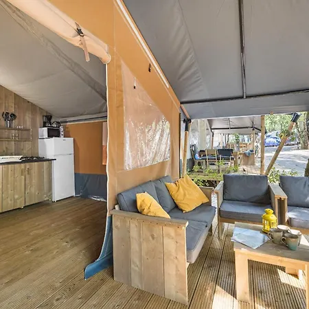 Easyatent Safari Tent Aminess Maravea Novigrad  Room photo