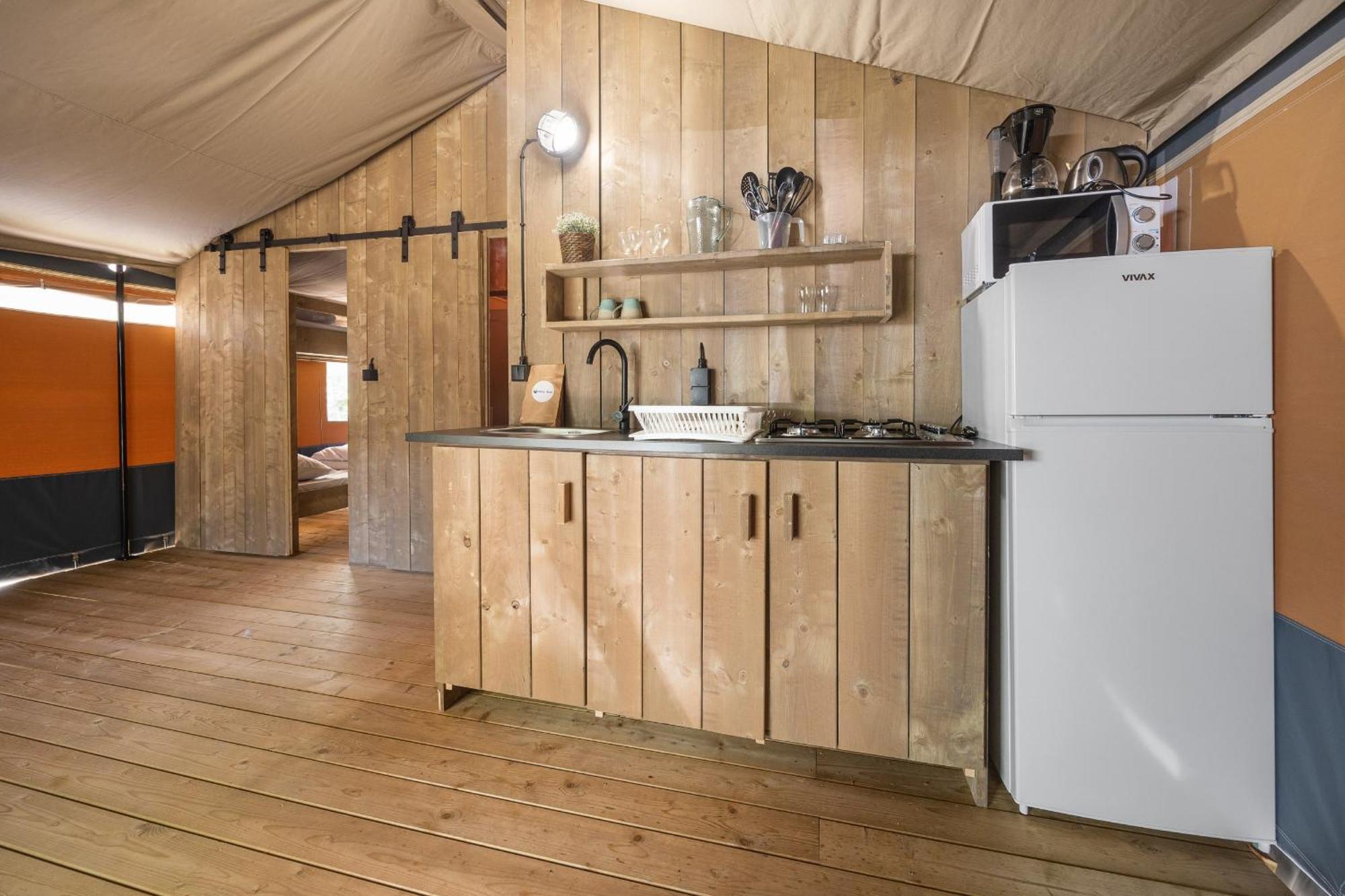 Easyatent Safari Tent Aminess Maravea Campo de lujo *